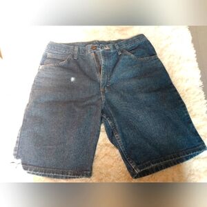 EUC Wrangler waist 34 relaxed fit jean shorts